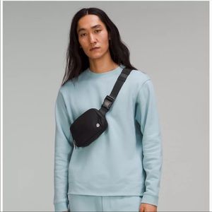 Lululemon Everywhere Belt Bag